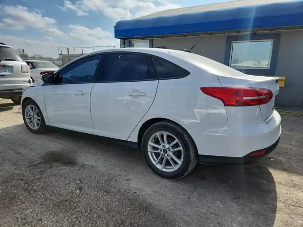 1FADP3F27JL295529 2018 FORD FOCUS - Image 2