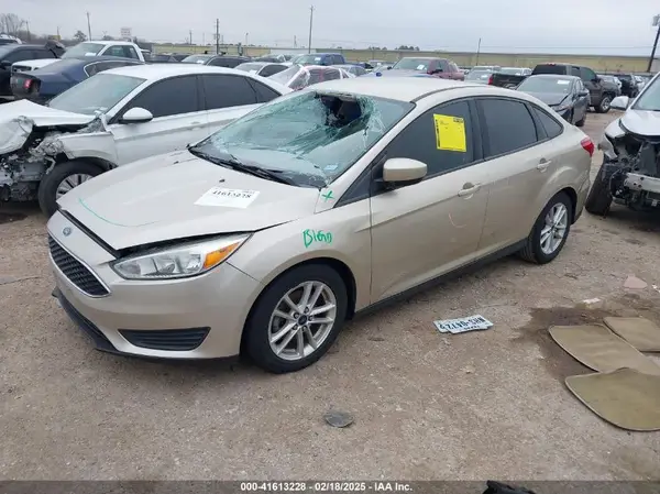 1FADP3F27JL295790 2018 FORD FOCUS - Image 2