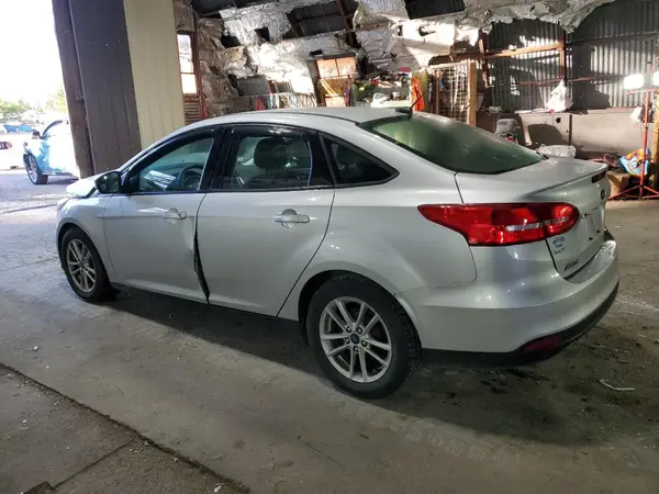 1FADP3F27JL298320 2018 FORD FOCUS - Image 2