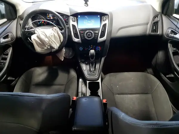 1FADP3F27JL298320 2018 FORD FOCUS - Image 8
