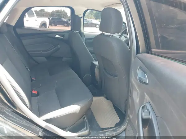 1FADP3F27JL307078 2018 FORD FOCUS - Image 8