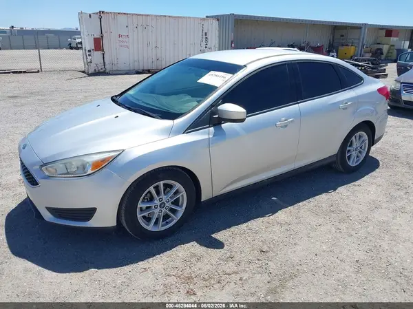 1FADP3F27JL317156 2018 FORD FOCUS - Image 2