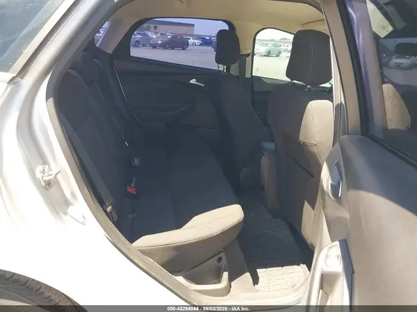 1FADP3F27JL317156 2018 FORD FOCUS - Image 8