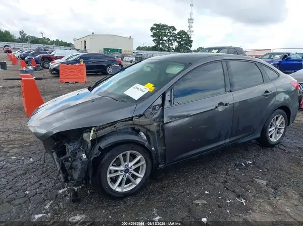 1FADP3F27JL318890 2018 FORD FOCUS - Image 2