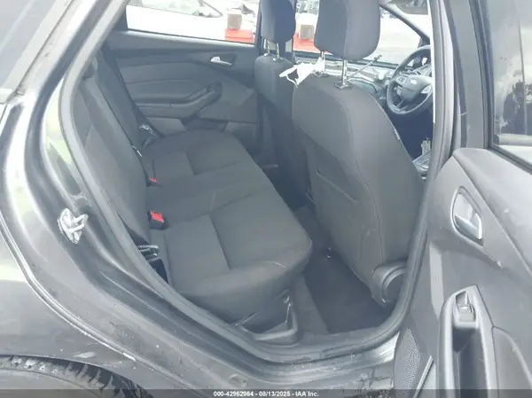 1FADP3F27JL318890 2018 FORD FOCUS - Image 8