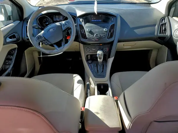 1FADP3F27JL324821 2018 FORD FOCUS - Image 8