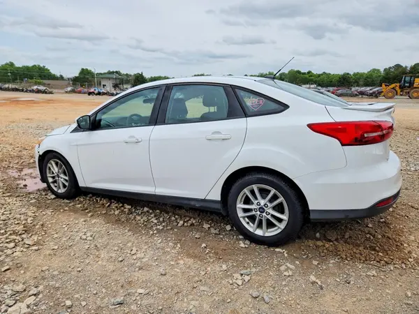 1FADP3F27JL328044 2018 FORD FOCUS - Image 2