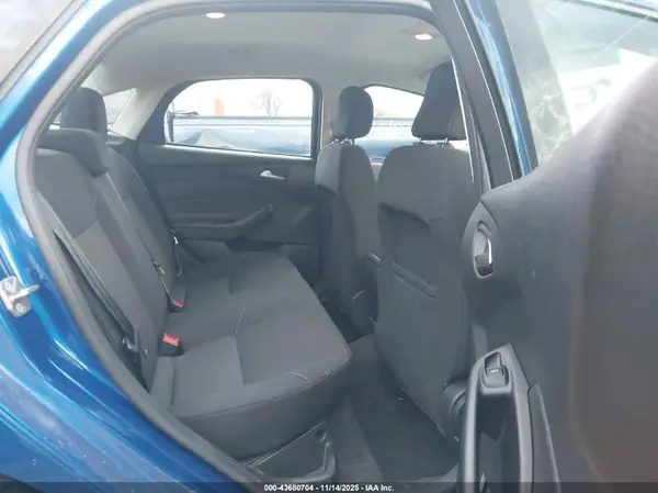 1FADP3F27JL328691 2018 FORD FOCUS - Image 8