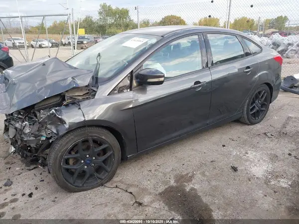 1FADP3F28GL205880 2016 FORD FOCUS - Image 2