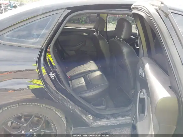 1FADP3F28GL210366 2016 FORD FOCUS - Image 8