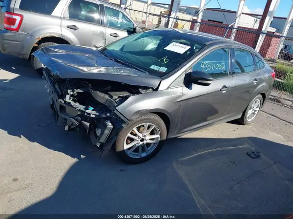 1FADP3F28GL217785 2016 FORD FOCUS - Image 2