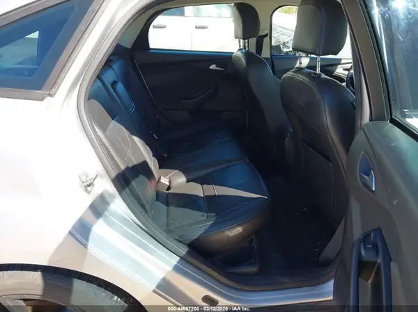 1FADP3F28GL225935 2016 FORD FOCUS - Image 8