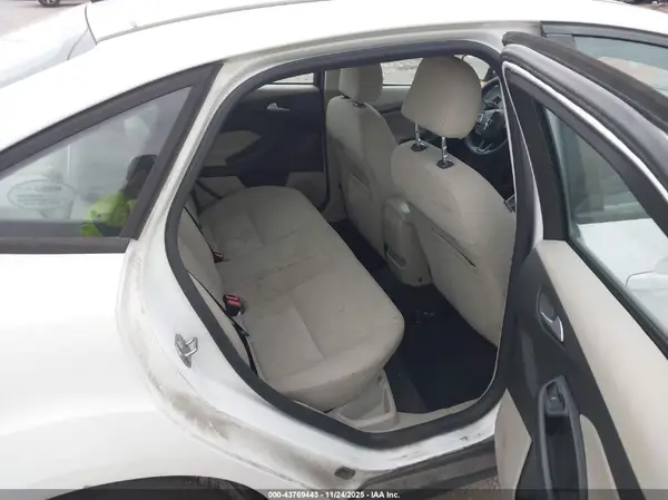 1FADP3F28GL241634 2016 FORD FOCUS - Image 8