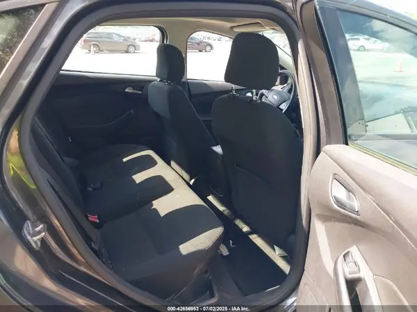1FADP3F28GL270325 2016 FORD FOCUS - Image 8