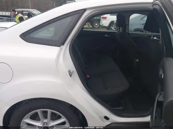 1FADP3F28GL272382 2016 FORD FOCUS - Image 8