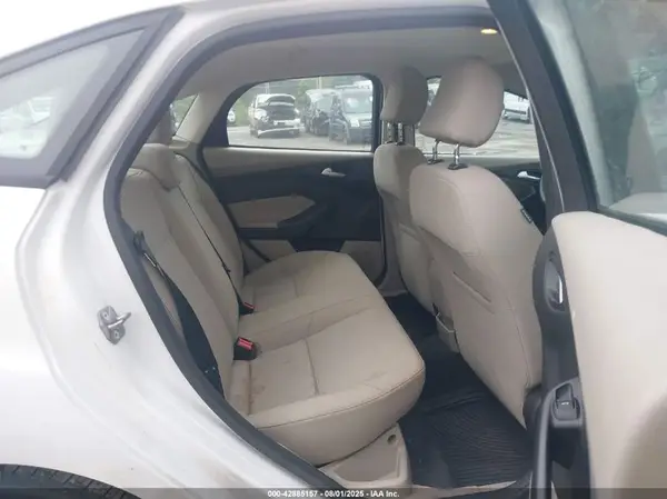 1FADP3F28GL280823 2016 FORD FOCUS - Image 8