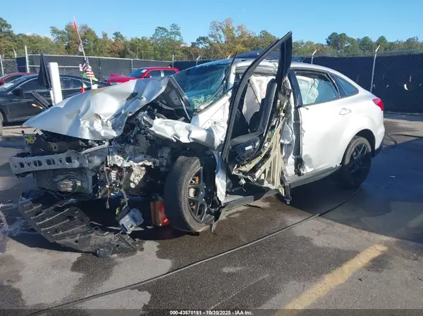 1FADP3F28GL299047 2016 FORD FOCUS - Image 2