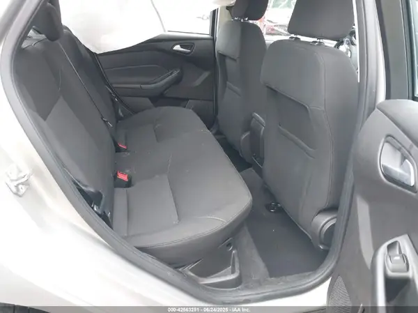 1FADP3F28GL300925 2016 FORD FOCUS - Image 8