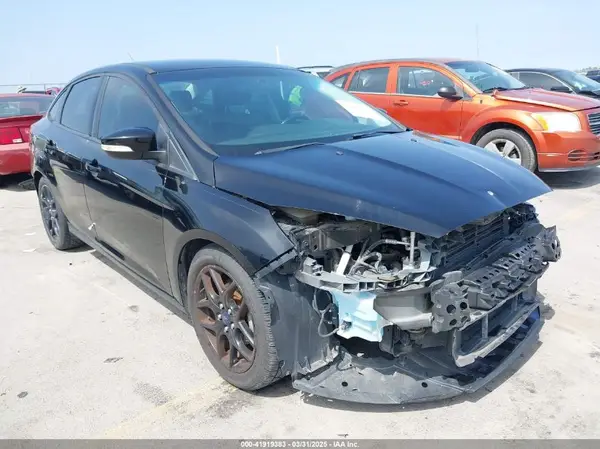 1FADP3F28GL326411 2016 FORD FOCUS - Image 1