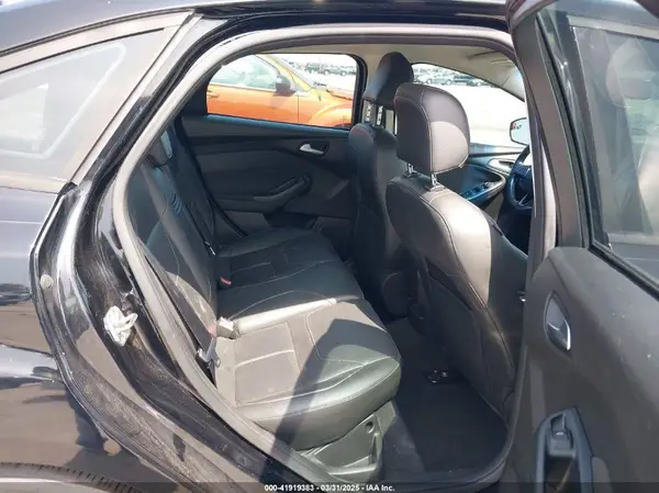 1FADP3F28GL326411 2016 FORD FOCUS - Image 8