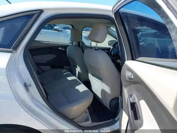 1FADP3F28GL354743 2016 FORD FOCUS - Image 8
