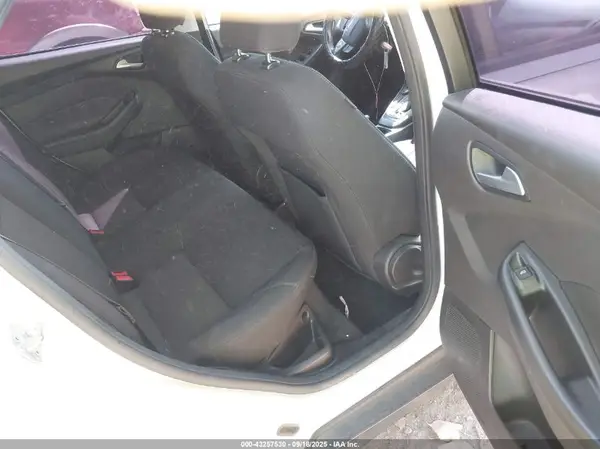1FADP3F28GL404931 2016 FORD FOCUS - Image 8