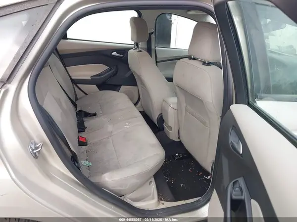 1FADP3F28HL221028 2017 FORD FOCUS - Image 8