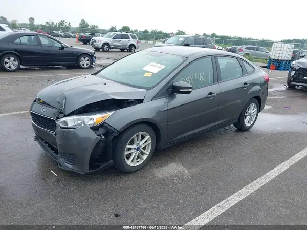 1FADP3F28HL235303 2017 FORD FOCUS - Image 2
