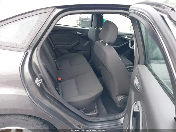 1FADP3F28HL235303 2017 FORD FOCUS - Image 8