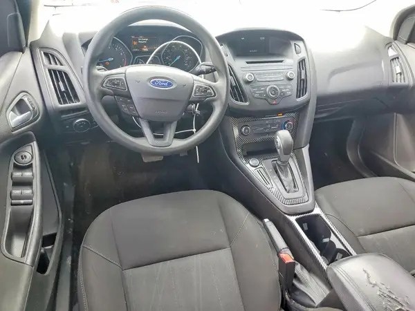1FADP3F28HL256247 2017 FORD FOCUS - Image 8