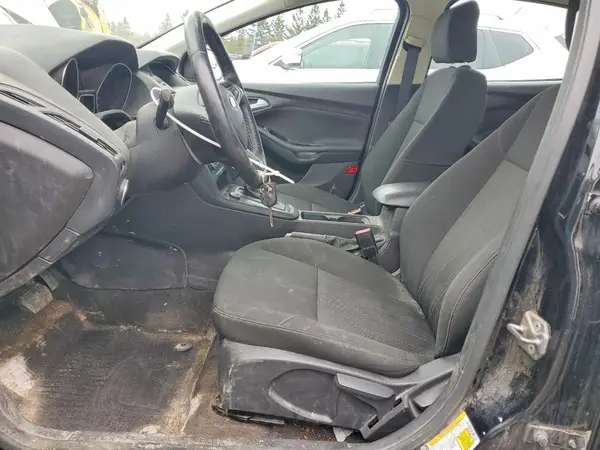 1FADP3F28HL273372 2017 FORD FOCUS - Image 8