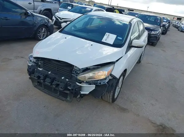 1FADP3F28HL285649 2017 FORD FOCUS - Image 2