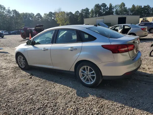 1FADP3F28HL300702 2017 FORD FOCUS - Image 2