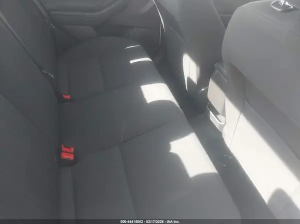 1FADP3F28HL304880 2017 FORD FOCUS - Image 8