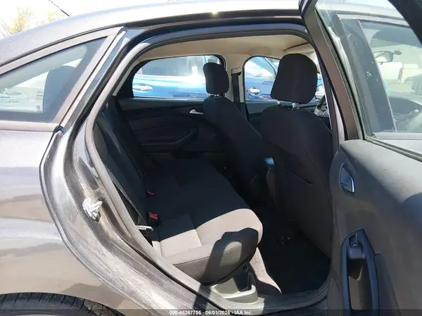 1FADP3F28HL315569 2017 FORD FOCUS - Image 8