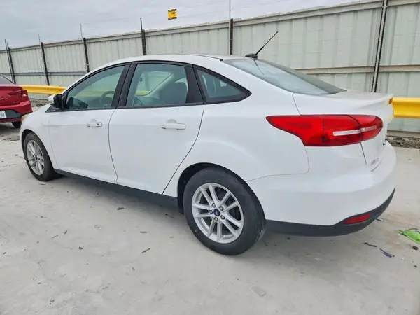 1FADP3F28HL315734 2017 FORD FOCUS - Image 2