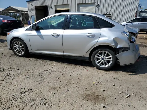 1FADP3F28HL318696 2017 FORD FOCUS - Image 2