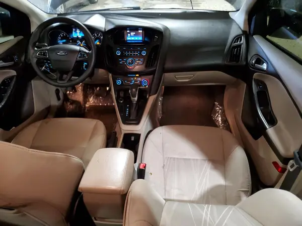1FADP3F28HL323641 2017 FORD FOCUS - Image 8