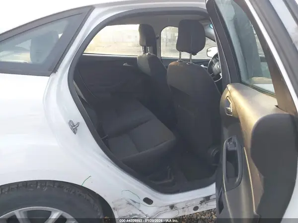 1FADP3F28JL237137 2018 FORD FOCUS - Image 8