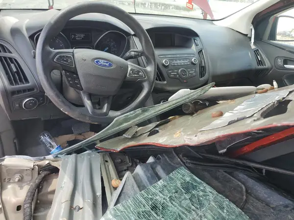 1FADP3F28JL238255 2018 FORD FOCUS - Image 8