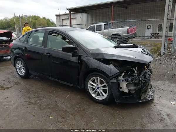 1FADP3F28JL241950 2018 FORD FOCUS - Image 1