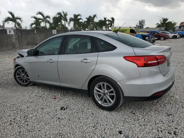 1FADP3F28JL256318 2018 FORD FOCUS - Image 2