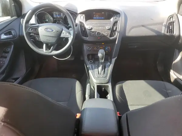 1FADP3F28JL259008 2018 FORD FOCUS - Image 8
