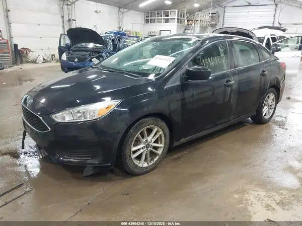 1FADP3F28JL263950 2018 FORD FOCUS - Image 2