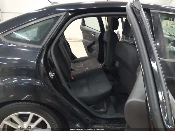 1FADP3F28JL263950 2018 FORD FOCUS - Image 8