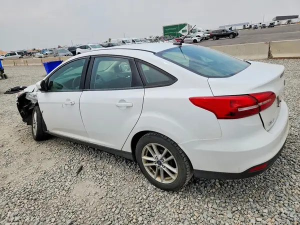 1FADP3F28JL272275 2018 FORD FOCUS - Image 2