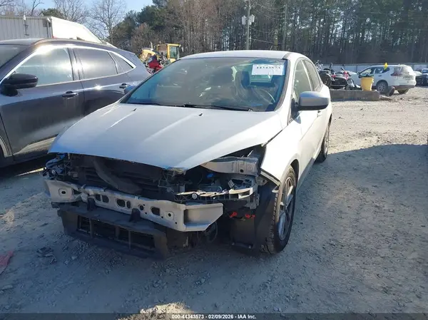 1FADP3F28JL272860 2018 FORD FOCUS - Image 2