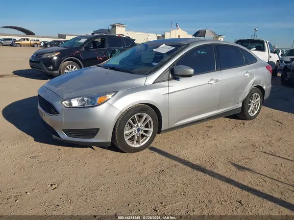 1FADP3F28JL277475 2018 FORD FOCUS - Image 2