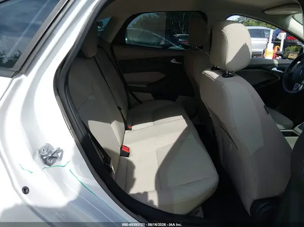1FADP3F28JL287889 2018 FORD FOCUS - Image 8