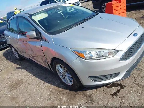 1FADP3F28JL300155 2018 FORD FOCUS - Image 1